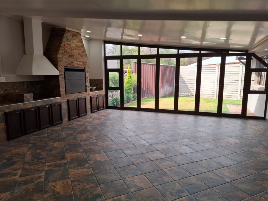 4 Bedroom Property for Sale in Park West Free State